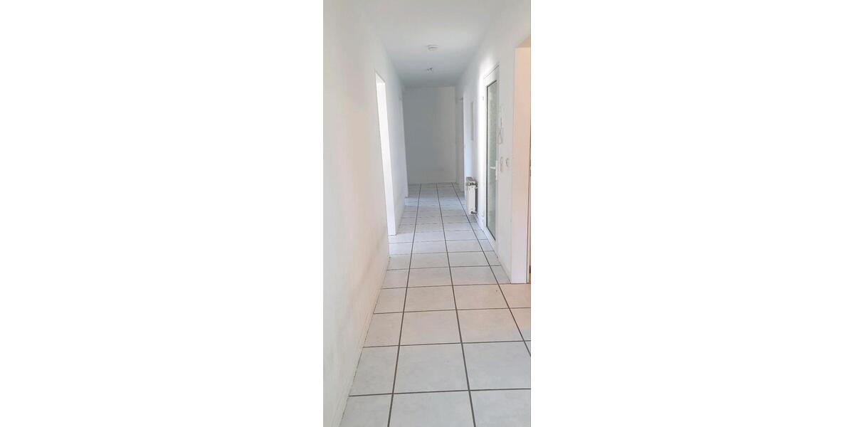 Etagenwohnung Zülpich - 3 Zimmer, 108 m&sup2;, 850&euro; | Angebot:26512236