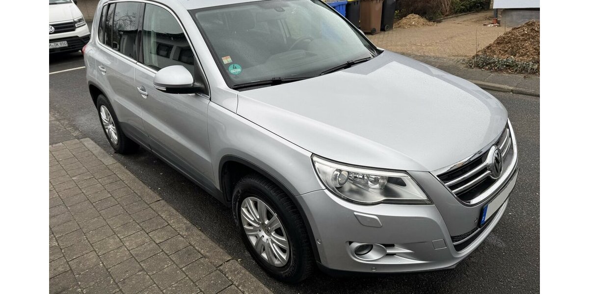 VW Tiguan 2.0TSI DSG 4-Motion Xenon AHK SR+WR 1.Hd 109.500 km 11.400 &euro; Erftstadt 50374