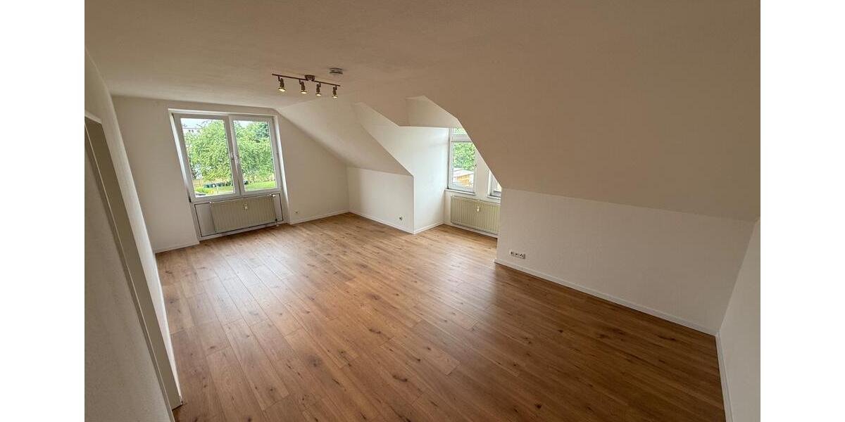 Dachgeschoßwohnung Herzogenrath - 2 Zimmer, 58 m&sup2;, 560&euro; | Angebot:25972371