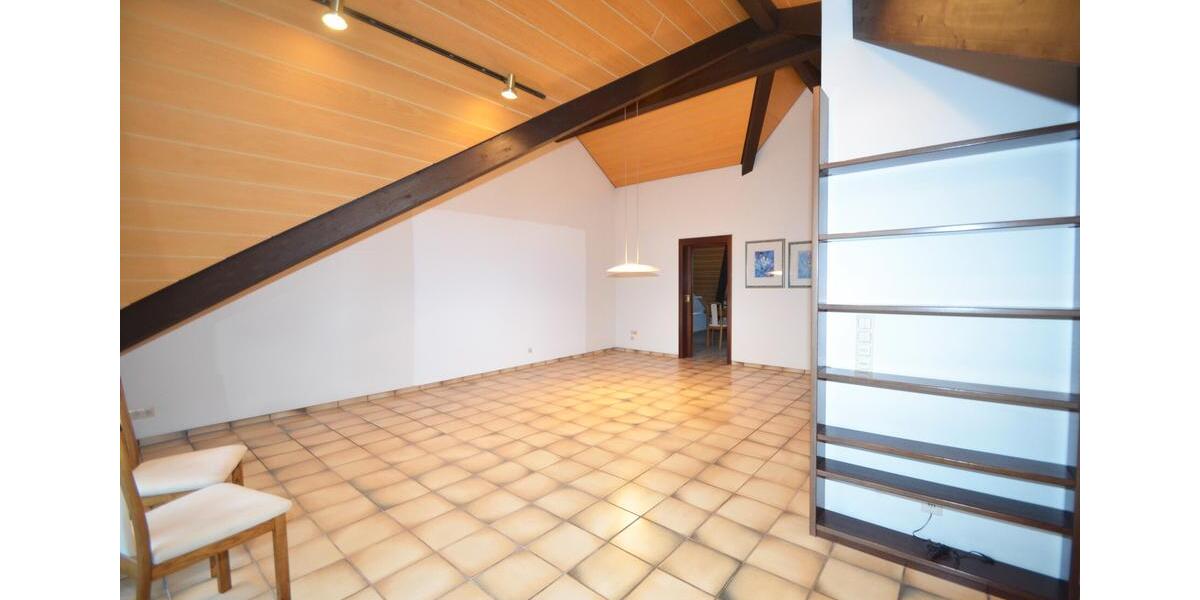 Maisonettenwohnung Brühl - 3 Zimmer, 100 m&sup2;, 995&euro; | Angebot:25265394