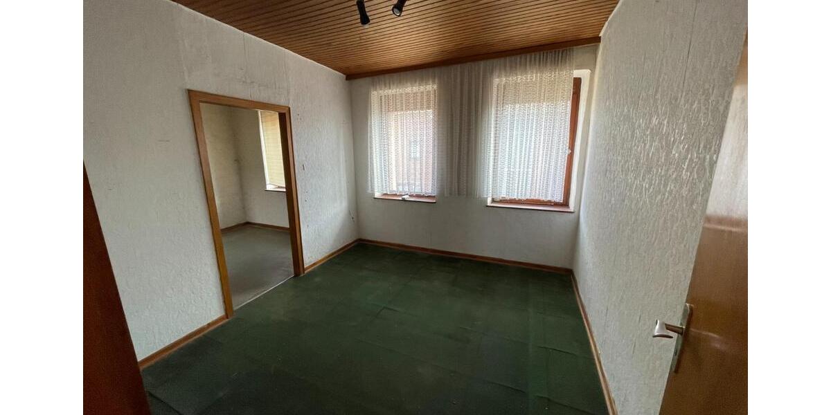 Reihenhaus Eschweiler - 6 Zimmer, 100 m&sup2;, 219.000&euro; | Angebot:25285888