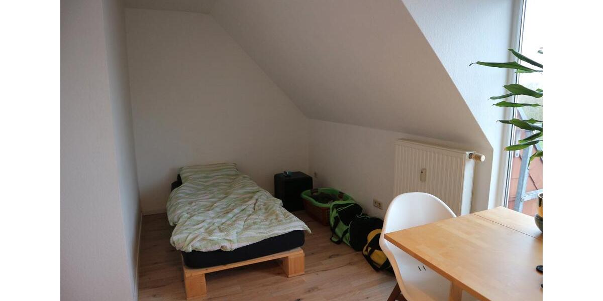 Dachgeschoßwohnung Aachen Aachen-Mitte - 1 Zimmer, 25 m&sup2;, 370&euro; | Angebot:25965168