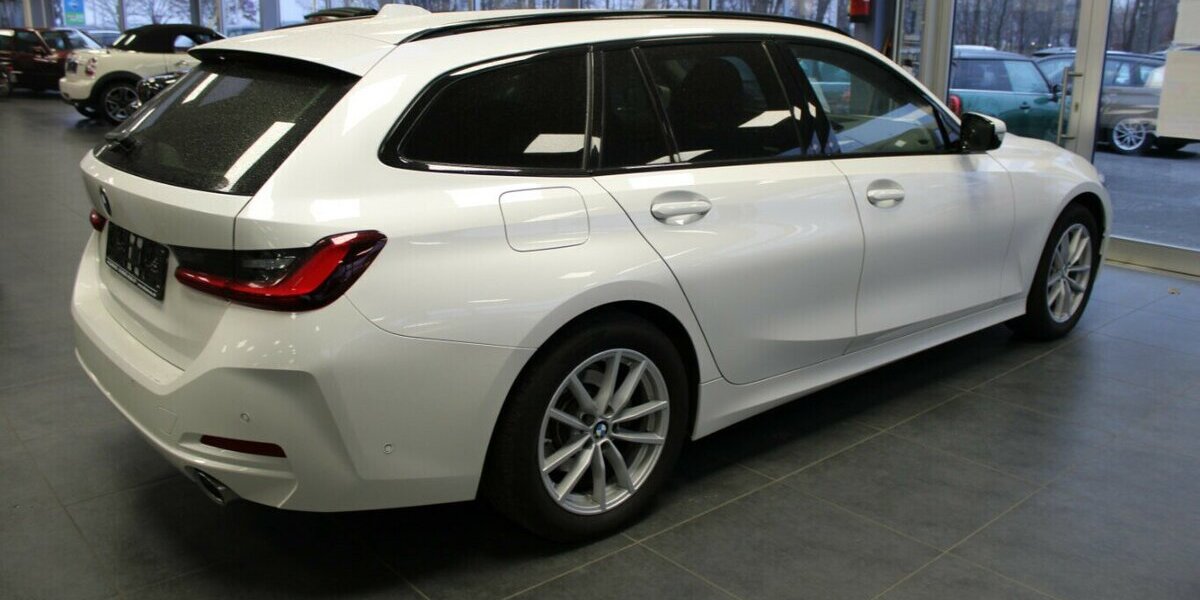 BMW 320 320i Touring Aut. 38.080 km 31.480 &euro; Euskirchen 53881