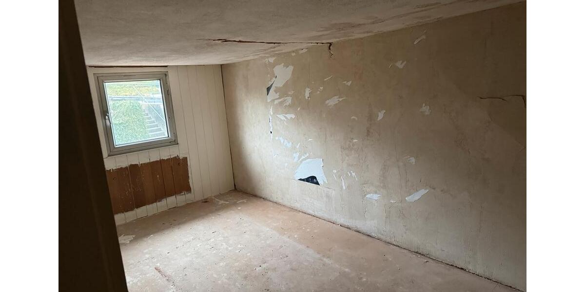 Einfamilienhaus Kall - 8 Zimmer, 20 m&sup2;, 85.000&euro; | Angebot:26680325