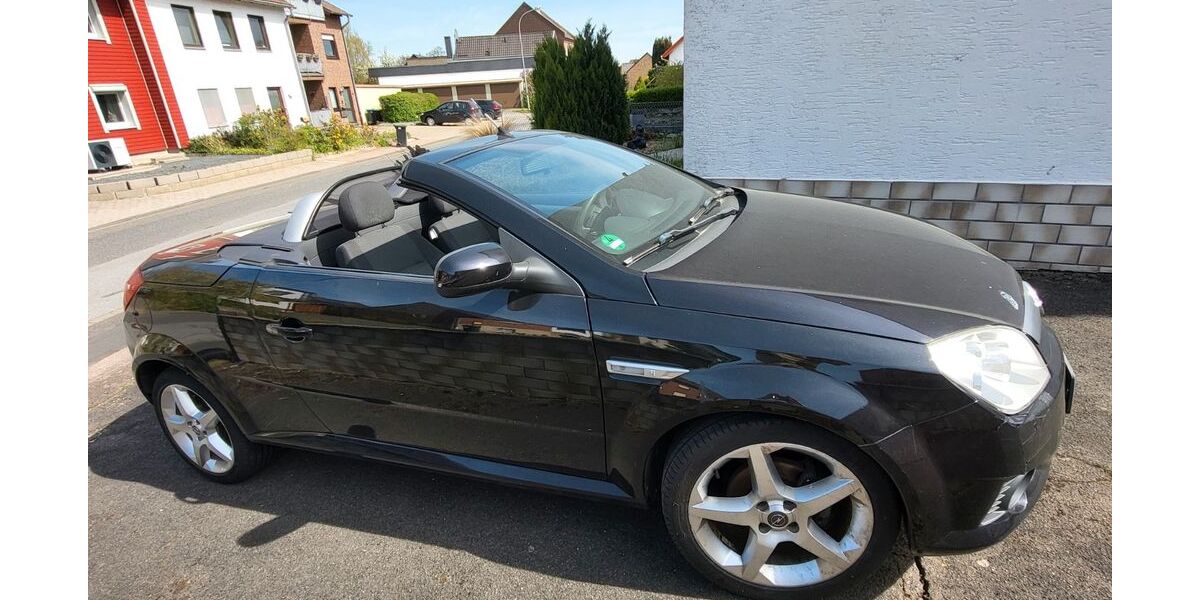 Opel Tigra 108.741 km 1.900 &euro; Nörvenich 52388