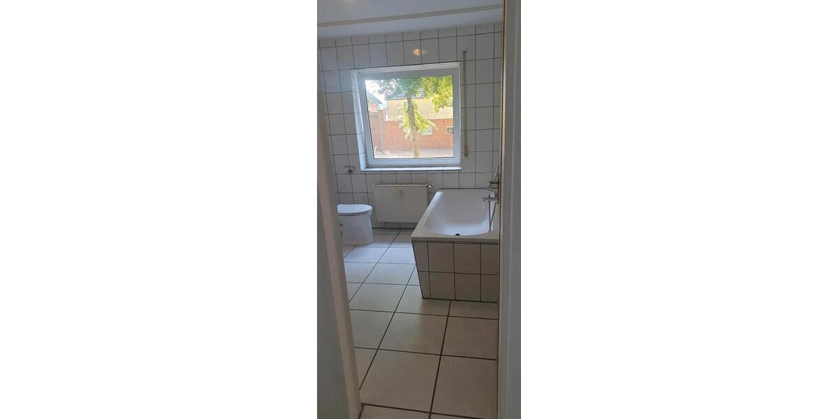 Etagenwohnung Zülpich - 3 Zimmer, 108 m&sup2;, 850&euro; | Angebot:26512236