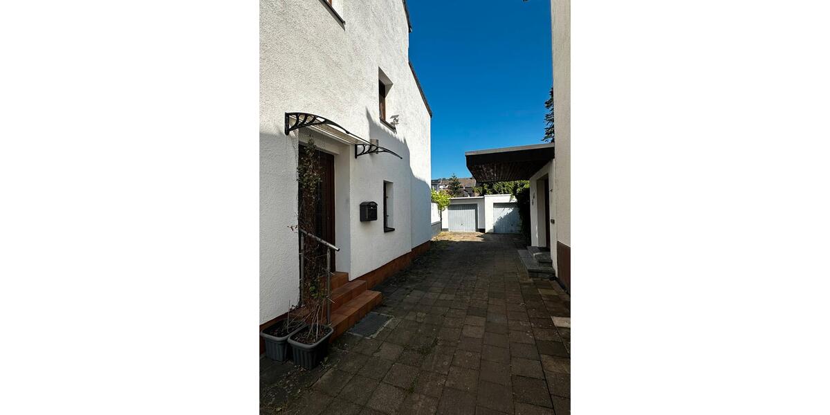 Einfamilienhaus Düren Distelrath - 8 Zimmer, 165 m&sup2;, 400.000&euro; | Angebot:26367597