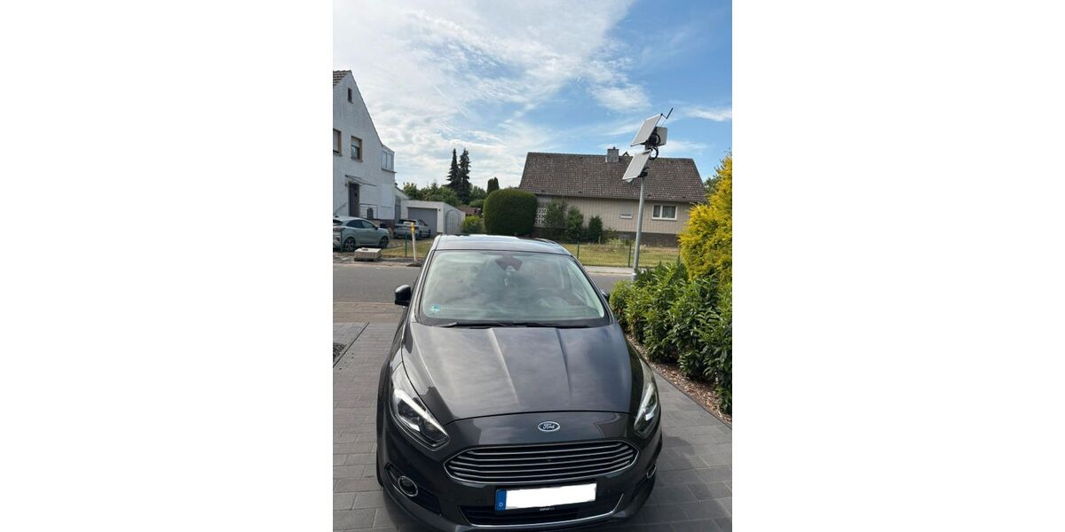 Ford S-Max 158.000 km 11.990 &euro; Euskirchen 53879