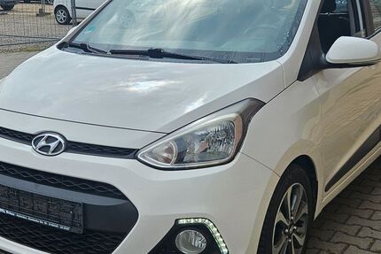 Hyundai i10 179.000 km 2.499 &euro; düren 52349