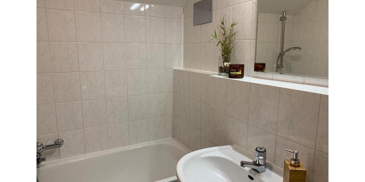 Maisonettenwohnung Hürth - 2 Zimmer, 72 m&sup2;, 1.040&euro; | Angebot:26025015