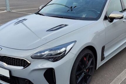 Kia Stinger 75.000 km 17.950 &euro; Jülich 52428