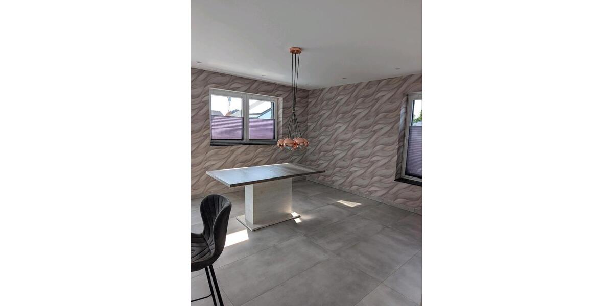 Etagenwohnung Aldenhoven - 4 Zimmer, 165 m&sup2;, 1.750&euro; | Angebot:26524872
