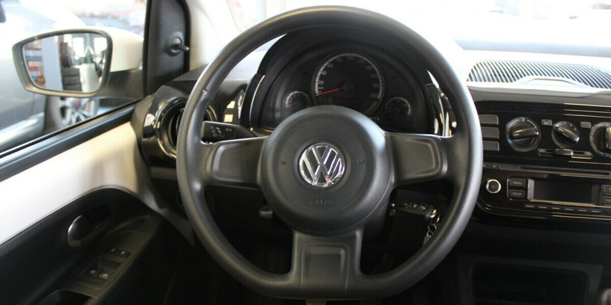 VW up! move up! 98.800 km 6.480 &euro; Euskirchen 53881