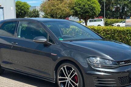 VW Golf 75.914 km 15.990 &euro; Alsdorf 52477