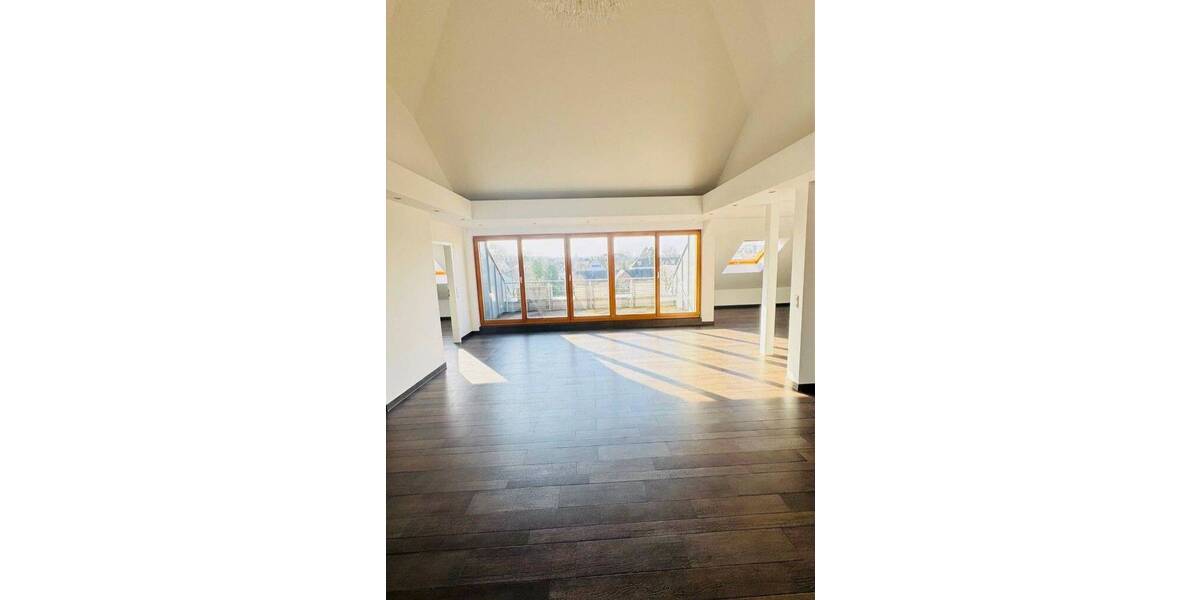Etagenwohnung Euskirchen Innenstadt - 4 Zimmer, 134 m&sup2;, 375.000&euro; | Angebot:26672878