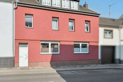 Haus Eschweiler - 10 Zimmer, 335 m&sup2;, 595.000&euro; | Angebot:25830269