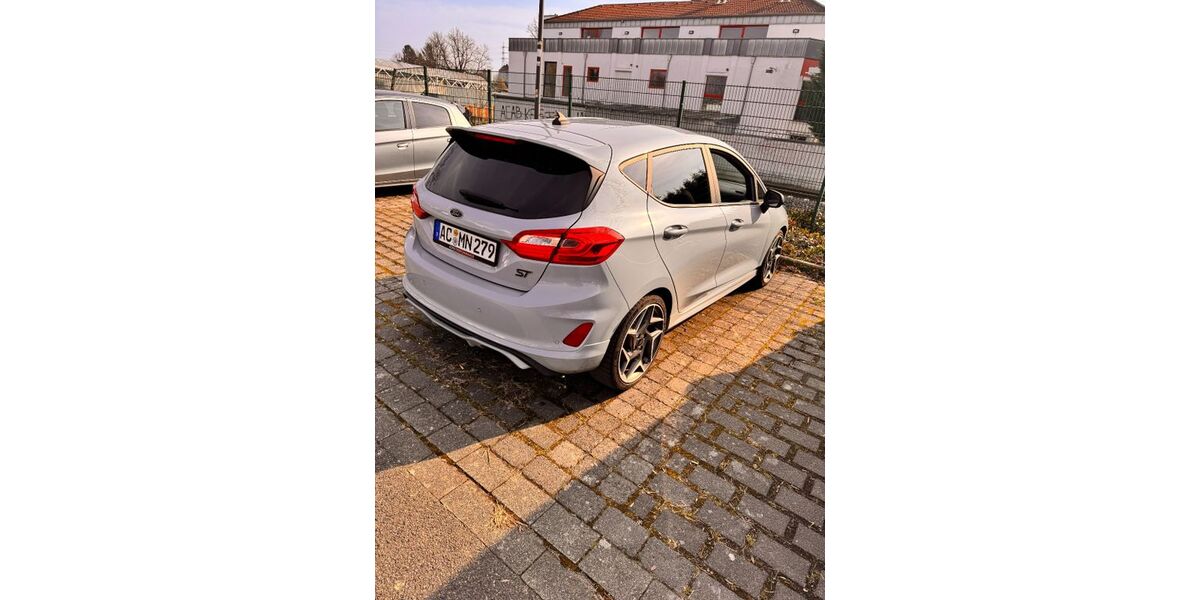 Ford Fiesta 56.000 km 13.499 &euro; Eschweiler 52249