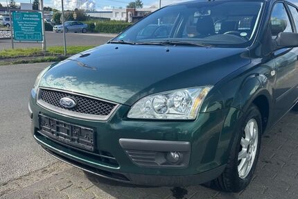 Ford Focus 153.341 km 1.990 &euro; Brühl 50321