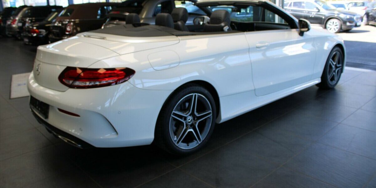 Mercedes-Benz C 180 Cabrio 9G-TRONIC AMG Line 41.800 km 31.980 &euro; Euskirchen 53881