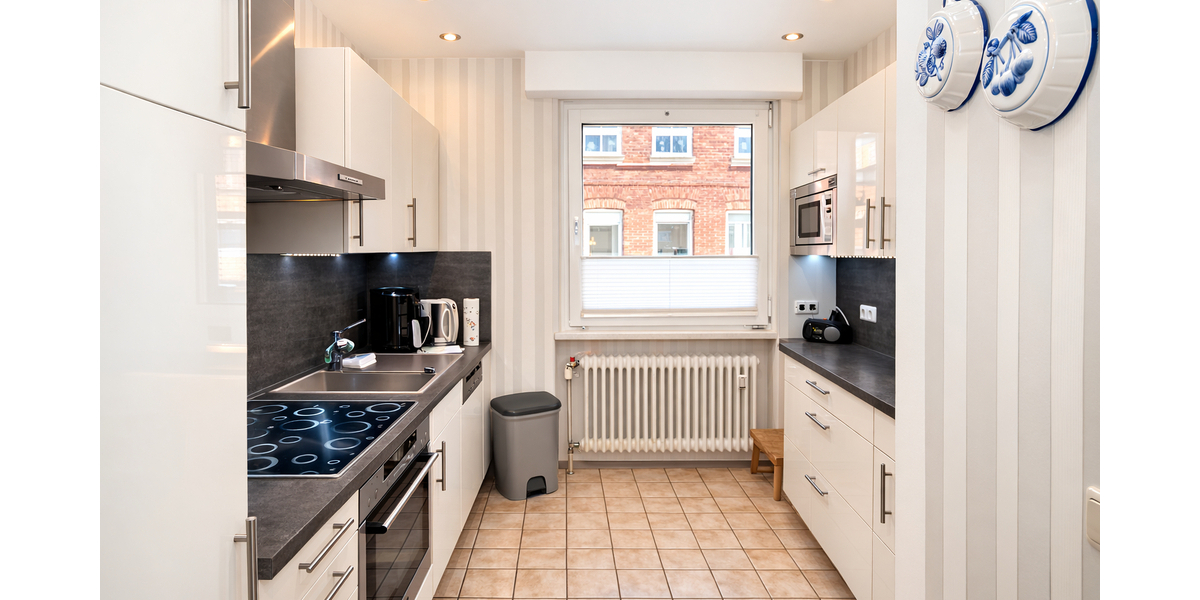 Mit 3D: Mehrfamilienhaus 4 Einheiten (2 Wg. frei) + 4 Garagen – Potenzial bis ca. 40.000 EUR p.a. - Mehrfamilienhaus, Wohnhaus Brühl | Angebot:26001821