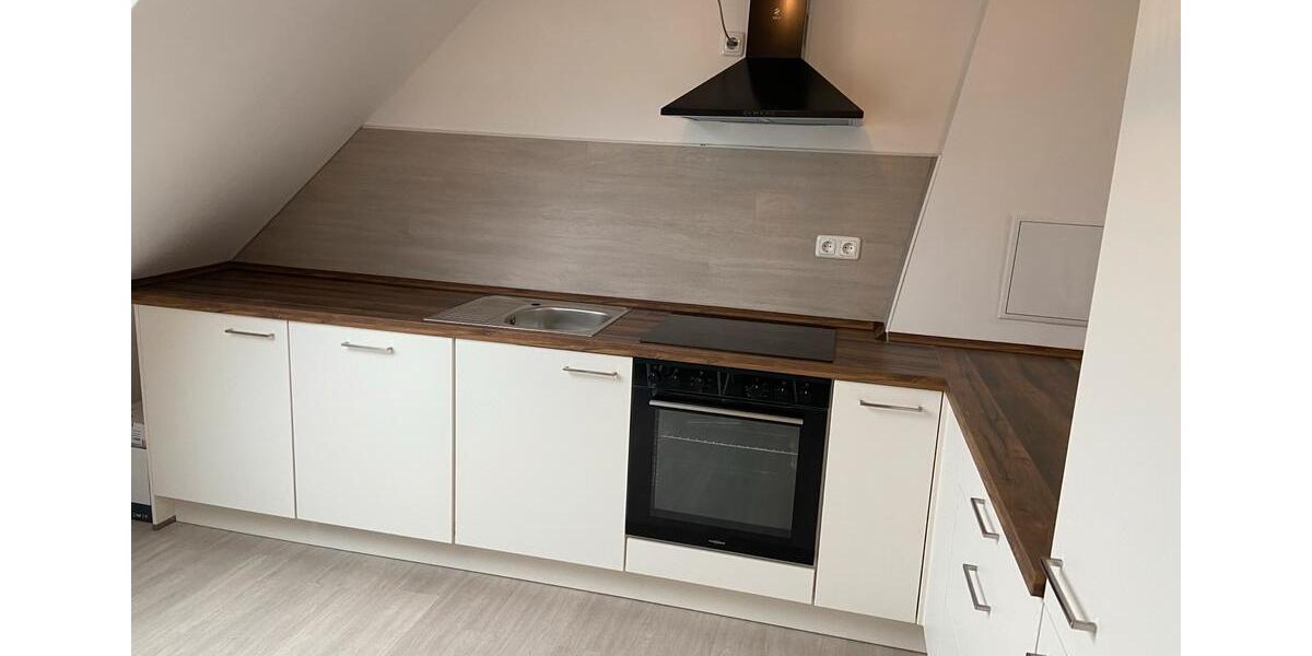 Dachgeschoßwohnung Aachen Aachen-Mitte - 4 Zimmer, 75 m&sup2;, 1.400&euro; | Angebot:25944879