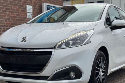 Peugeot 208 101.000 km 5.700 &euro; Düren 52349