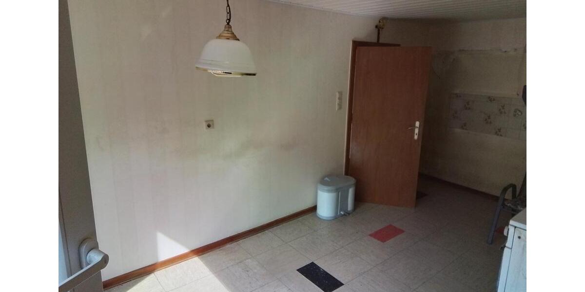 Einfamilienhaus Zülpich - 7 Zimmer, 245 m&sup2;, 325.000&euro; | Angebot:27080319