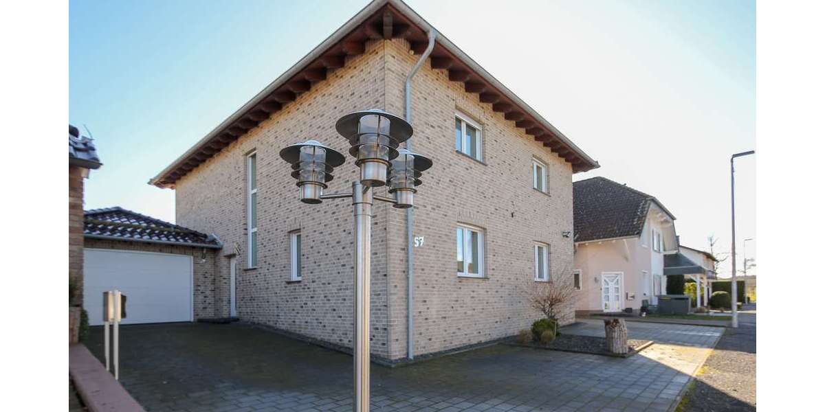 Einfamilienhaus Mechernich - 6 Zimmer, 201 m&sup2;, 599.000&euro; | Angebot:25921750