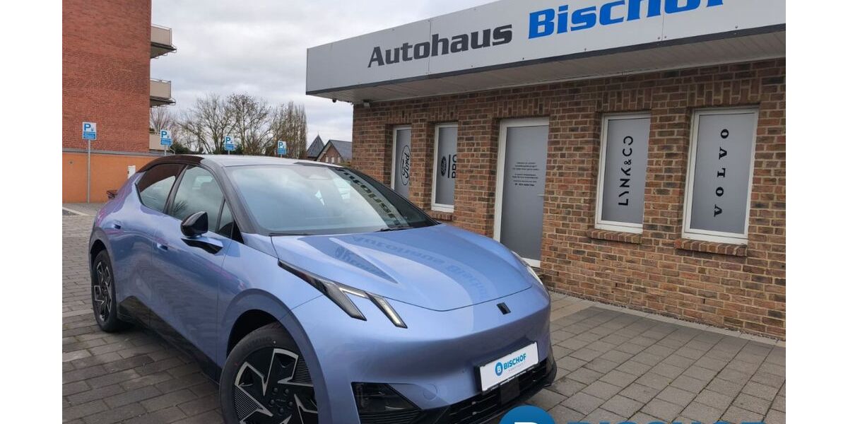 Lynk & Co 02 2.500 km 32.950 &euro; Übach-Palenberg 52531