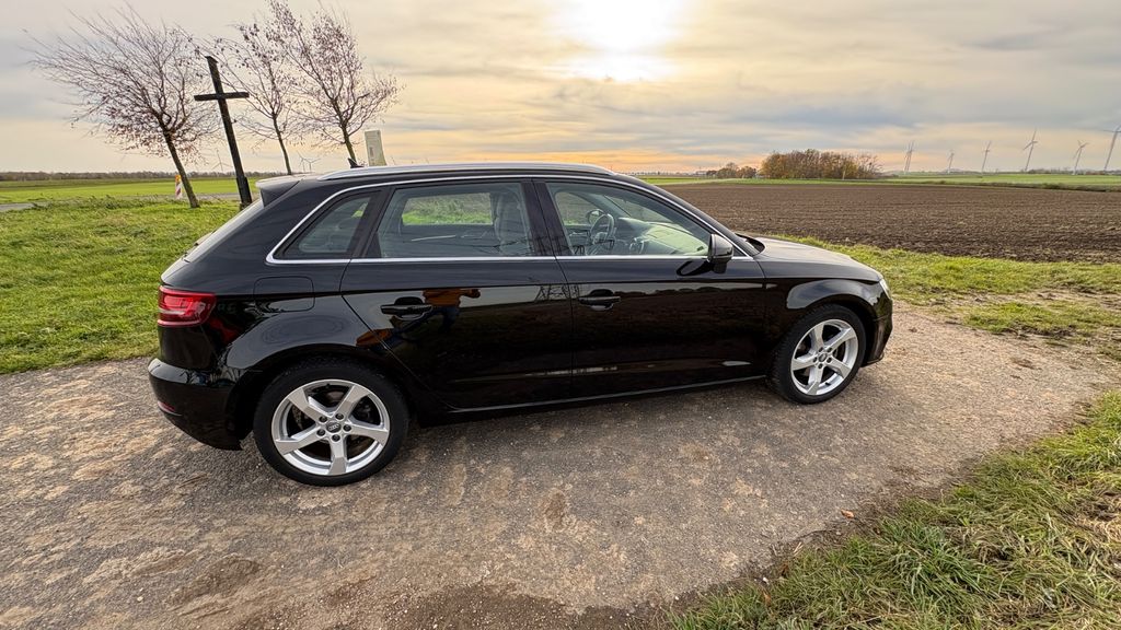 Audi A3 92.300 km 17.000 &euro; Jülich 52428