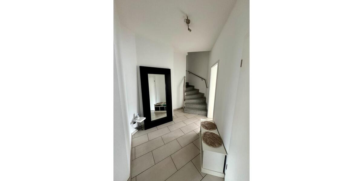 Doppelhaushälfte Weilerswist - 7 Zimmer, 196 m&sup2;, 2.100&euro; | Angebot:26481039