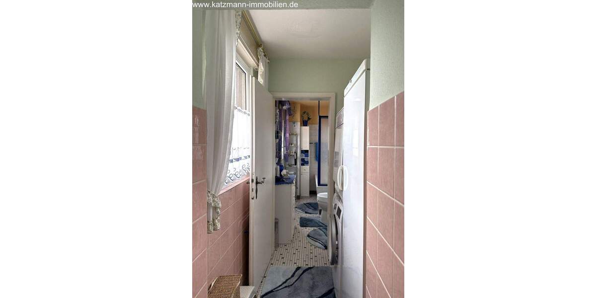 Mehrfamilienhaus, Wohnhaus Hürth Gleuel - 9 Zimmer, 218 m&sup2;, 435.000&euro; | Angebot:25802258
