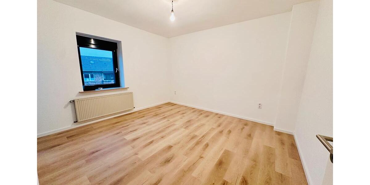 Dachgeschoßwohnung Eschweiler - 2 Zimmer, 68 m&sup2;, 660&euro; | Angebot:25982672