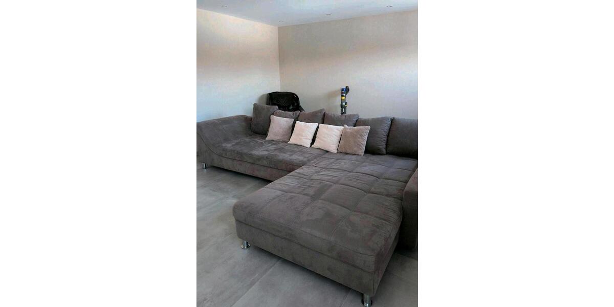 Hochparterre Aldenhoven - 4 Zimmer, 170 m&sup2;, 1.750&euro; | Angebot:26023946