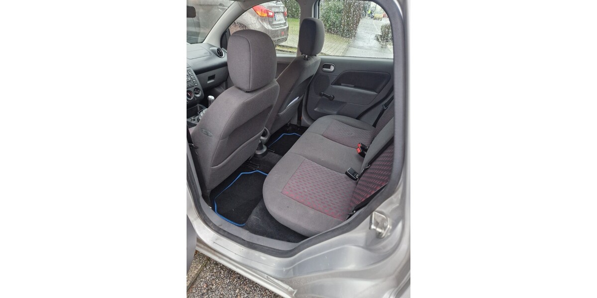 Ford Fiesta 168.000 km 2.000 &euro; Herzogenrath 52134