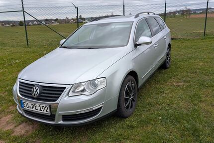 VW Passat Variant 262.000 km 2.400 &euro; Mechernich 53894