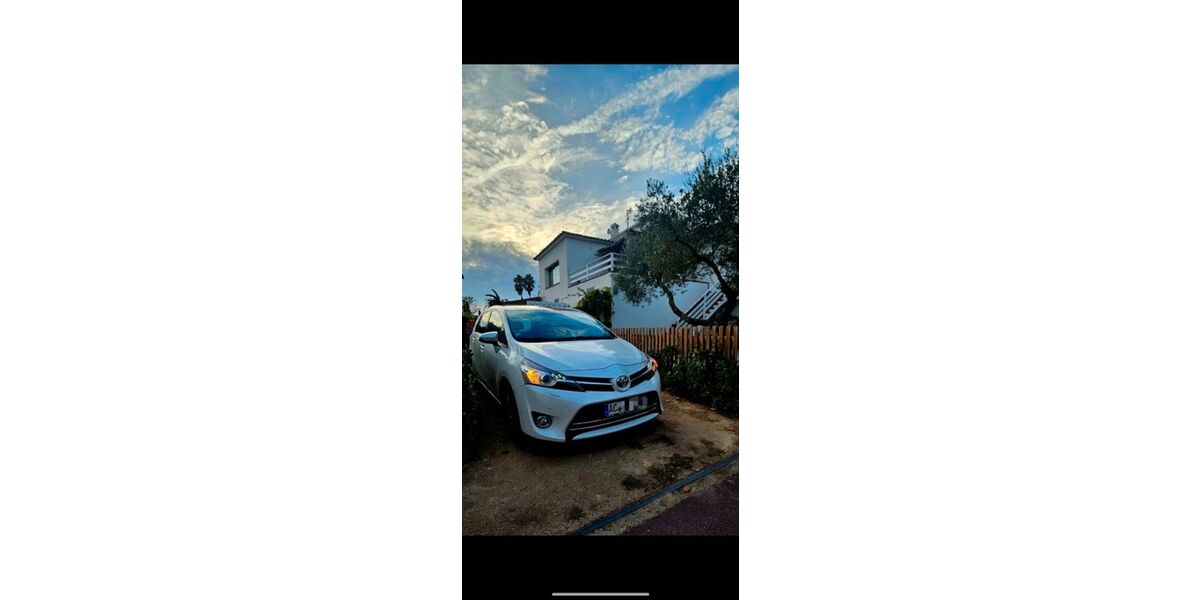 Toyota Verso 149.000 km 10.000 &euro; Aachen 52070