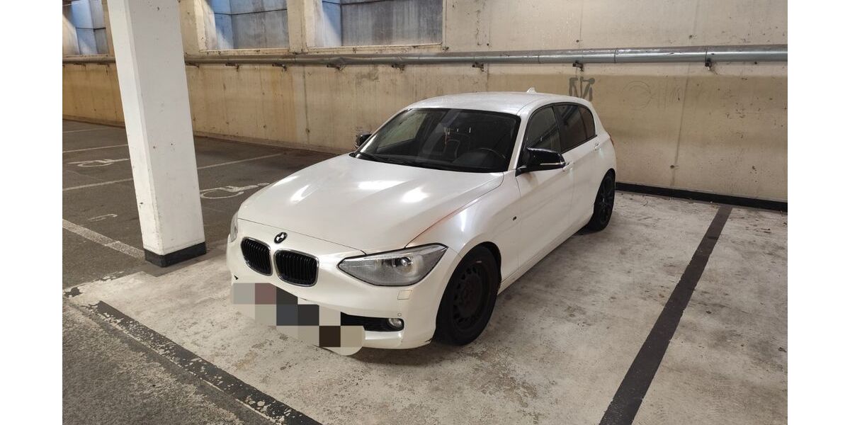 BMW 118 195.000 km 5.150 &euro; Aachen 52078