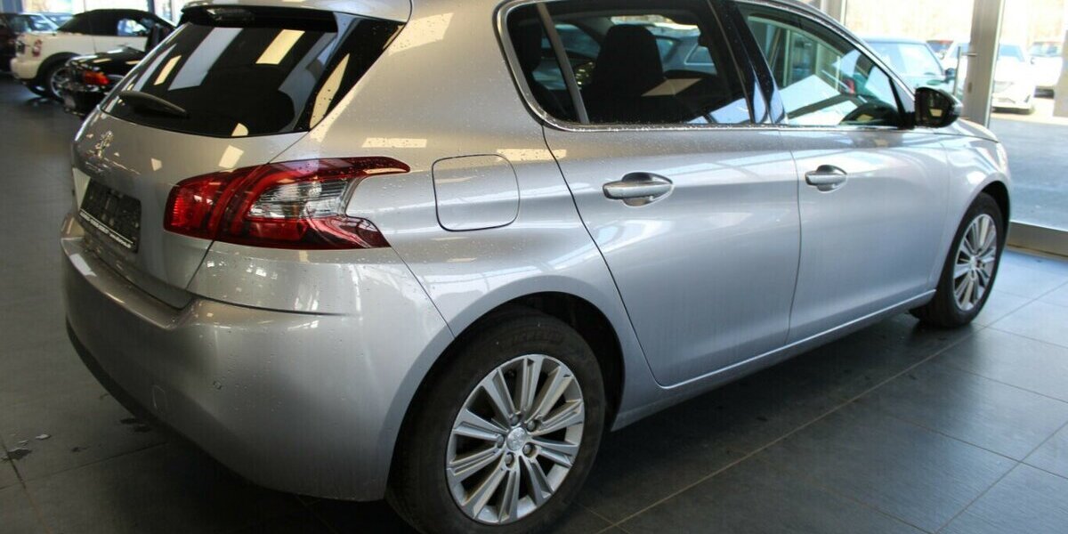 Peugeot 308 BlueHDi FAP 130 Allure Pack 57.711 km 14.980 &euro; Euskirchen 53881