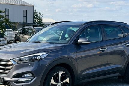 Hyundai TUCSON 236.000 km 11.900 &euro; Düren 52351