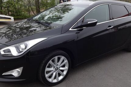 Hyundai i40 231.000 km 4.700 &euro; Zülpich 53909