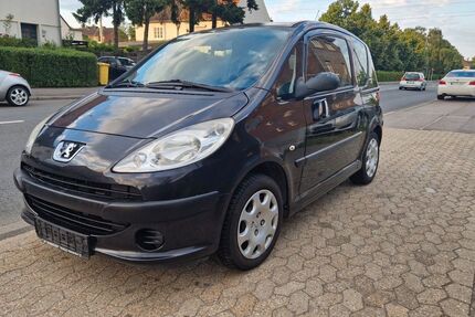 Peugeot 1007 132.000 km 1.999 &euro; Eschweiler 52249