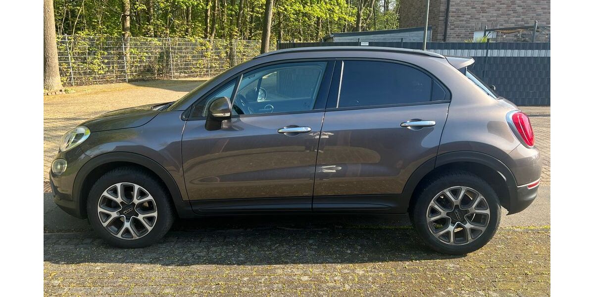 Fiat 500X 88.836 km 9.900 &euro; Aachen 52066