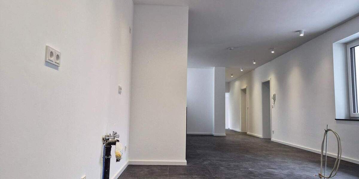 Etagenwohnung Frechen - 4 Zimmer, 205 m&sup2;, 4.540&euro; | Angebot:25728805