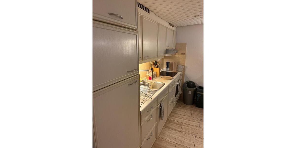 Etagenwohnung Aachen Aachen-Mitte - 2 Zimmer, 80 m&sup2;, 900&euro; | Angebot:25151032