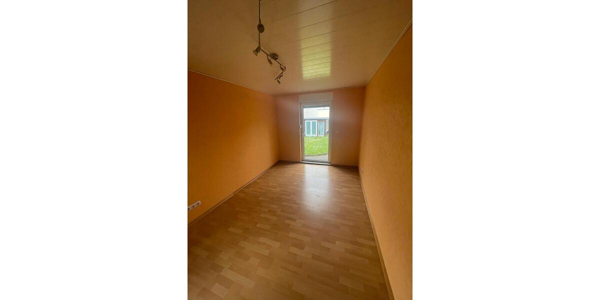 Reihenhaus Euskirchen - 4 Zimmer, 90 m&sup2;, 1.300&euro; | Angebot:26652622