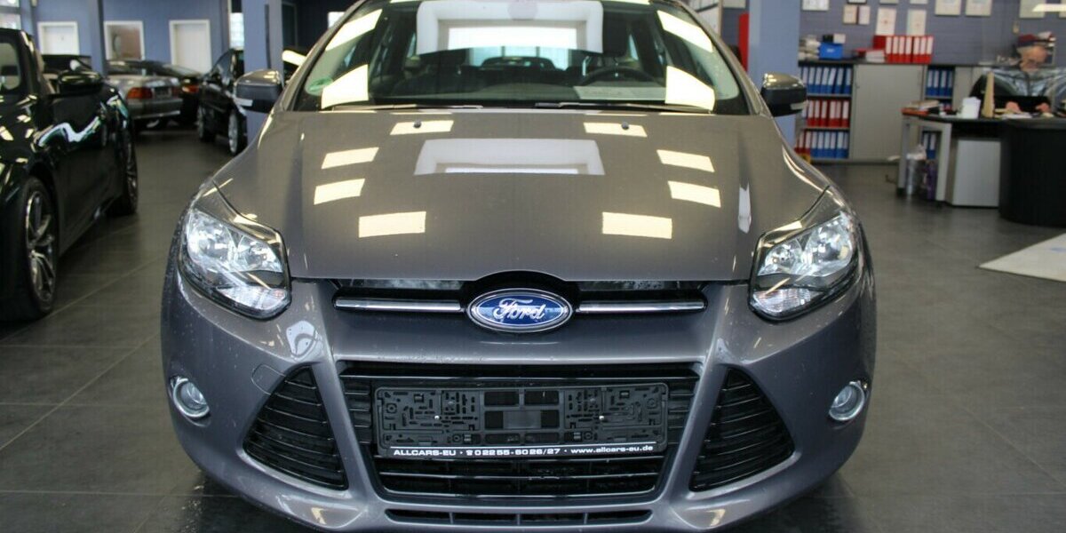 Ford Focus Turnier 1.0 EcoBoost Titanium 74.579 km 6.980 &euro; Euskirchen 53881