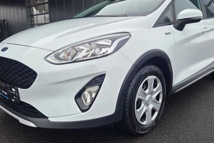 Ford Fiesta 92.000 km 9.880 &euro; Düren 52351