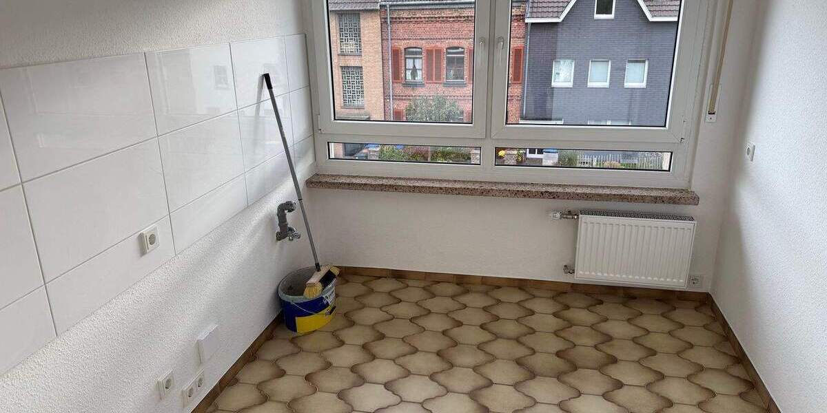 Etagenwohnung Brühl Pingsdorf - 3 Zimmer, 84 m&sup2;, 1.000&euro; | Angebot:25726743