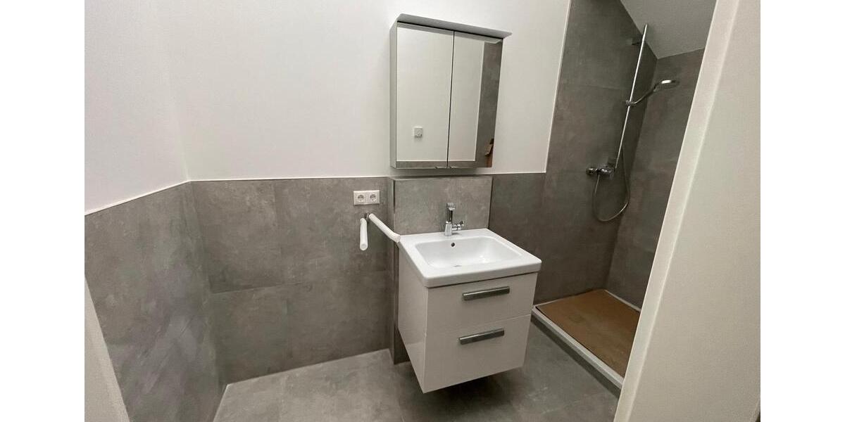 Dachgeschoßwohnung Aachen Aachen-Mitte - 2 Zimmer, 65 m&sup2;, 840&euro; | Angebot:26573264